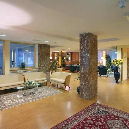 Biancamano Hotel 3*