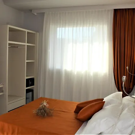 Primrose 3* Rimini