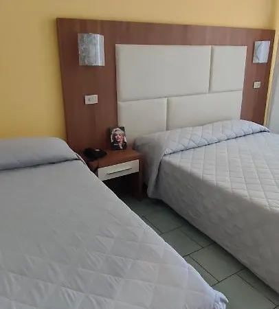 Hotel Aura Living 3*