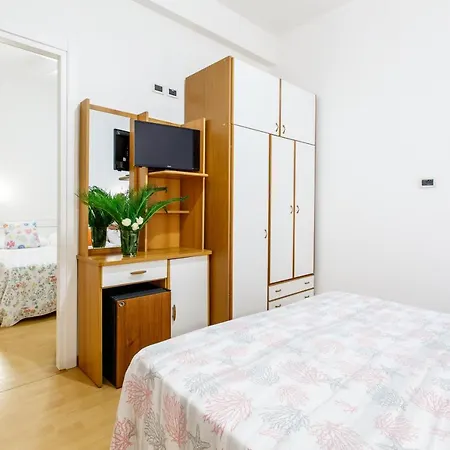 Noidue Hotel 2* Rimini