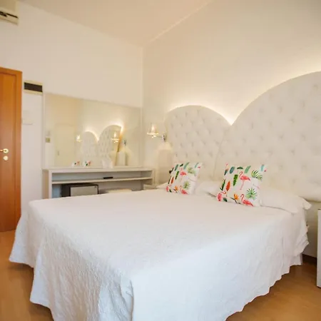 Noidue Hotel 2* Rimini