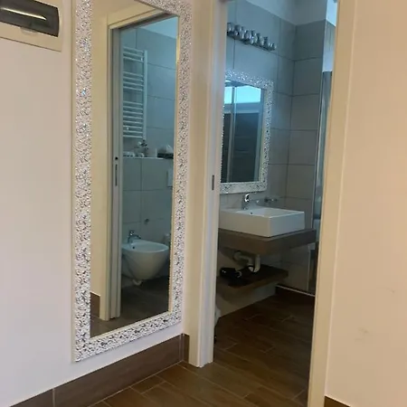 Royal Plaza 4*