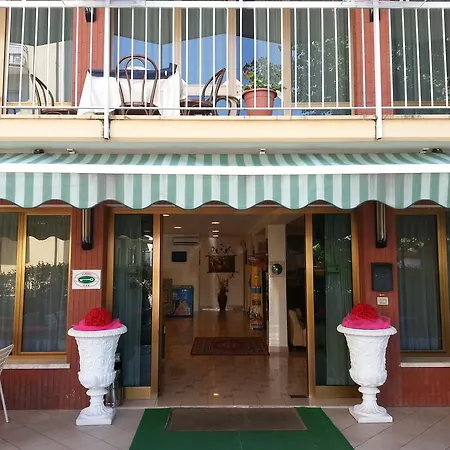 Condor Hotel