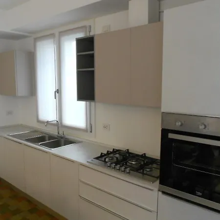 Glicine Apartament *