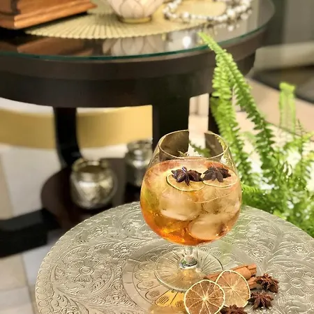 厄尔巴沃格里奥酒店 4* 里米尼