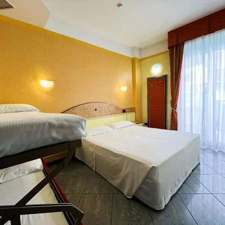 Soleblu Hotell 3*