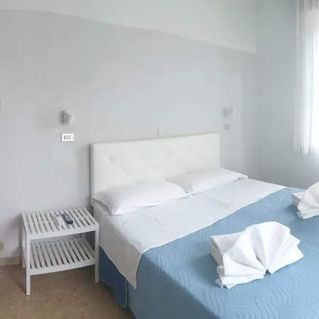 Hotel Alfa - Spiaggia Inclusa Con Pacchetti Personalizzati 2*