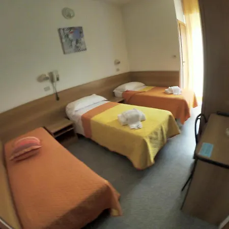 Bed & Breakfast Half Moon Airport Restaurant Rimini