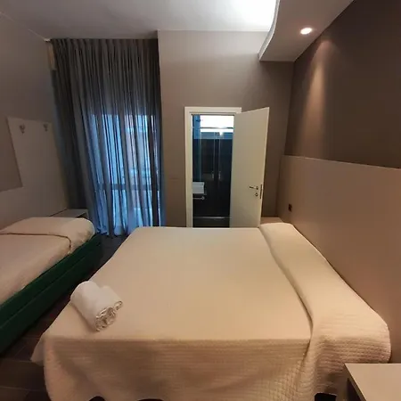 Royal Plaza 4*