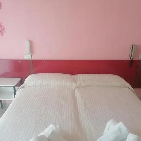 Nova Dhely Отель 3*