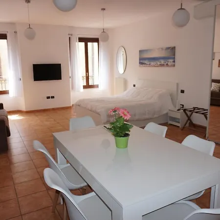 In Piazza Cavour Centro Storico Apartment Rimini