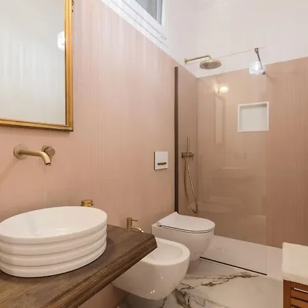 Casa Di Design Nel Cuore Di Rimini