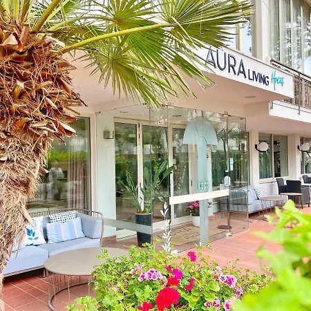 Aura Living Hotel 3*