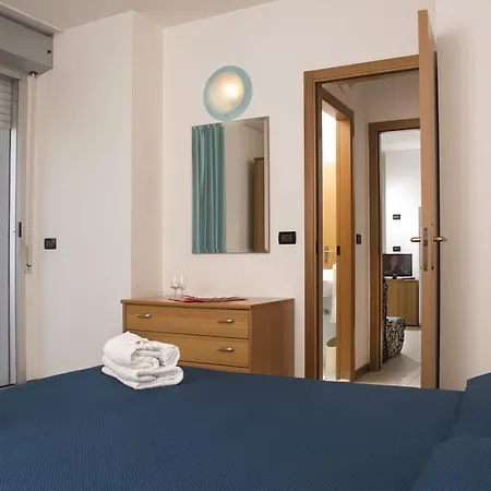 Aparthotel Azzurra 3*