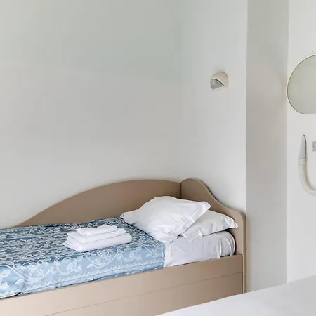 Hotel Madana