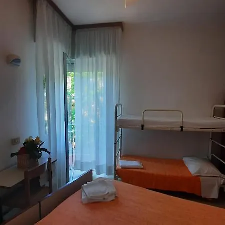 Rita Hotel *