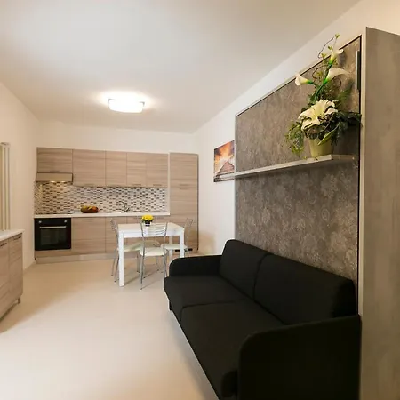Residenza Riva Azzurra Aparthotel