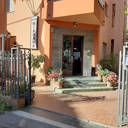Niagara Hotel 3*