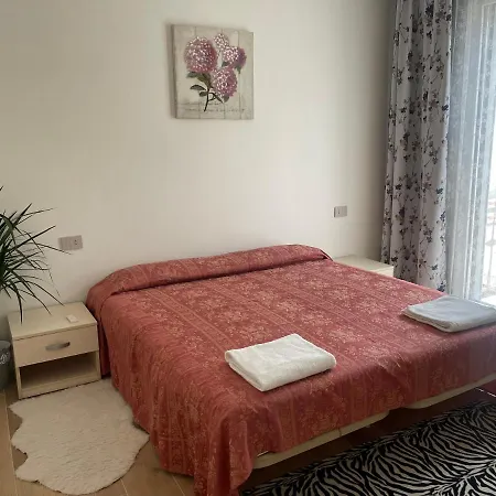 Apartment Miramare *
