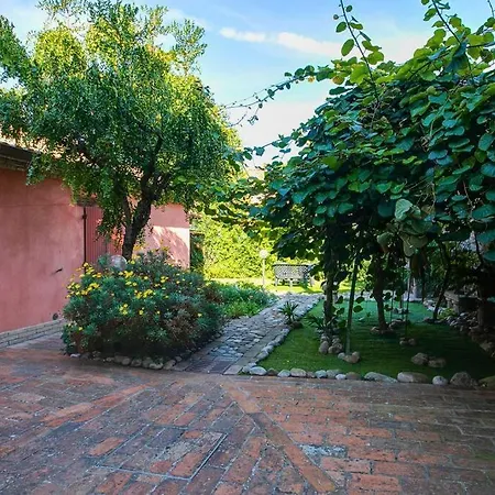 Maison Anna - Relax In Casa Indipendente Con Giardino In Centro E Free Parking Casa vacanze Rimini