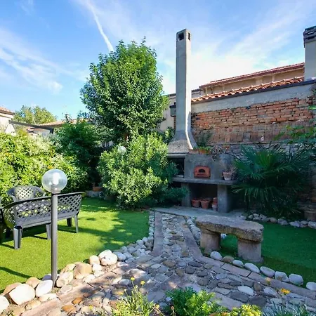 Casa vacanze Maison Anna - Relax In Casa Indipendente Con Giardino In Centro E Free Parking *
