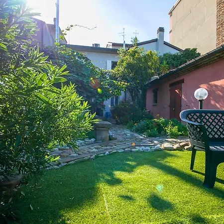 Maison Anna - Relax In Casa Indipendente Con Giardino In Centro E Free Parking Casa vacanze *