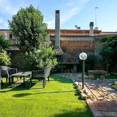 Casa vacanze Maison Anna - Relax In Casa Indipendente Con Giardino In Centro E Free Parking
