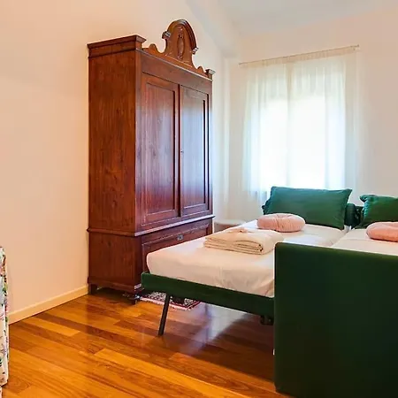 Maison Anna - Relax In Casa Indipendente Con Giardino In Centro E Free Parking *