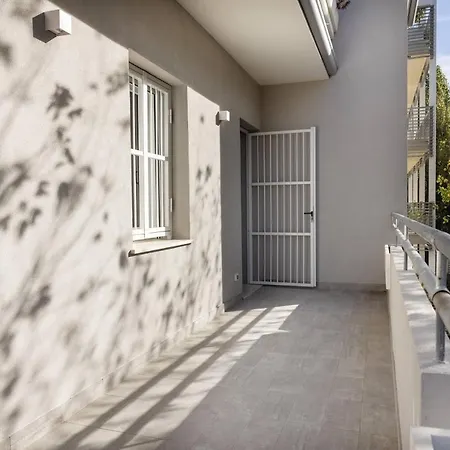 We - Fante House, Lejlighed
