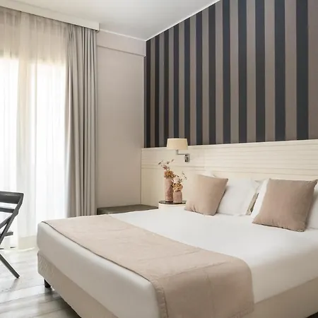 Rosa Riviera Hotel 4*