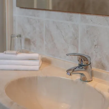 Tiffany Hotel 3*