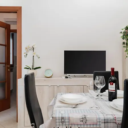 Appartamento Alex Flower House *