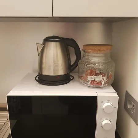 The 6 Apartment