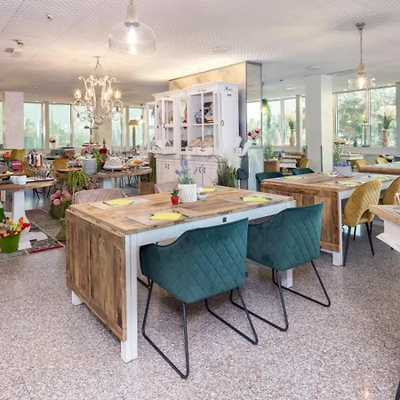 Hotel Western Maison B Rimini