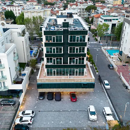 Western Maison B 4*