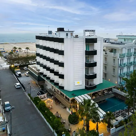 Western Maison B Hotel 4*