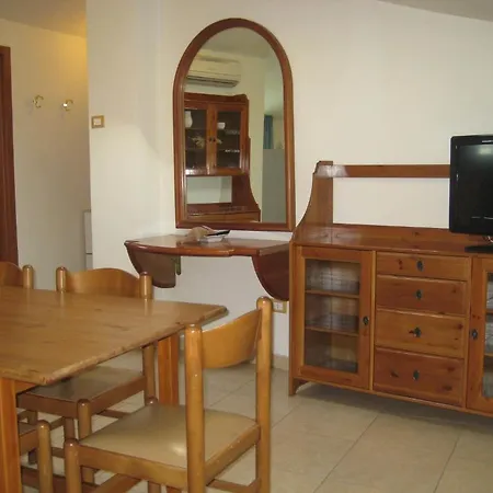 Aparthotel La 3*
