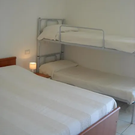 Hotel apartamentowy Maryel 2*