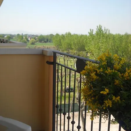 Hotel apartamentowy Maryel 2*