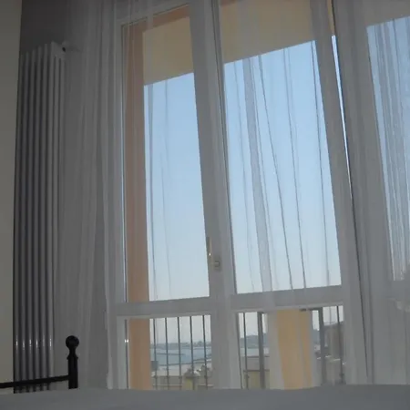 Maryel Hotel apartamentowy 2*