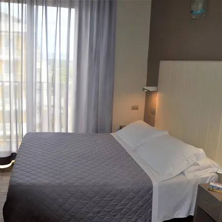Hotel Yes Touring & Spa Rimini