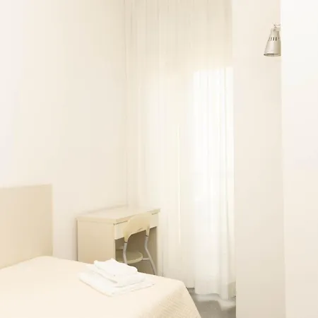 Saint Louis Hotel