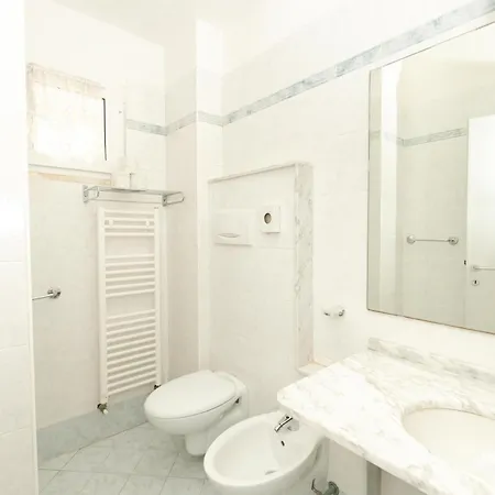 Saint Louis Hotel 3*