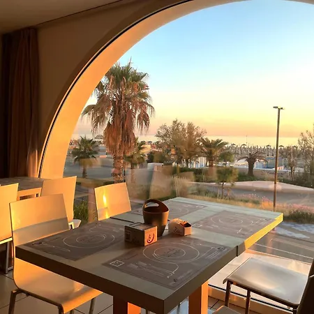 فندق تورينج 4*