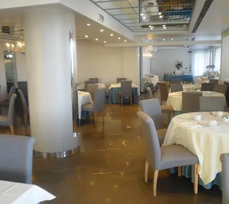 Club House 4* Rimini