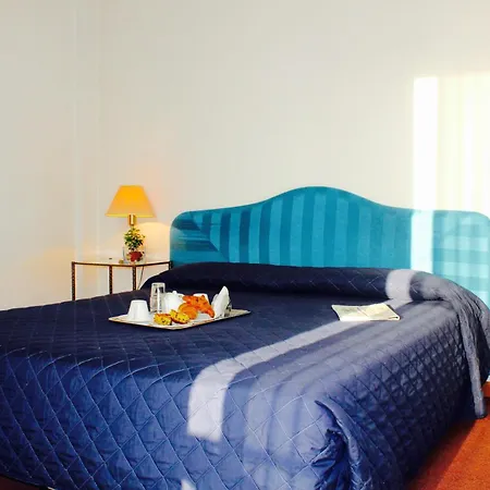 Arcangelo Roof Hotel 3*