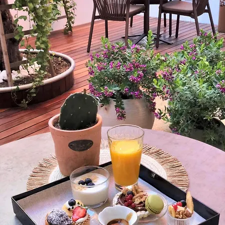厄尔巴沃格里奥酒店 4*