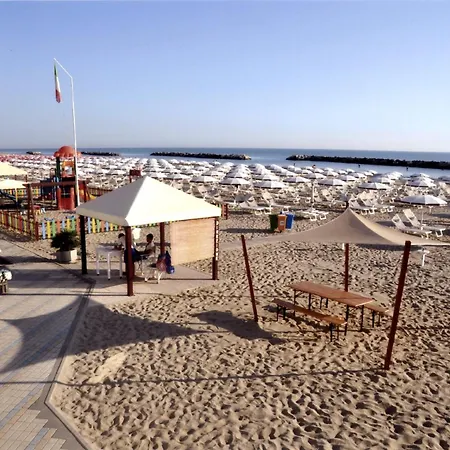 Hotel Paola 3*