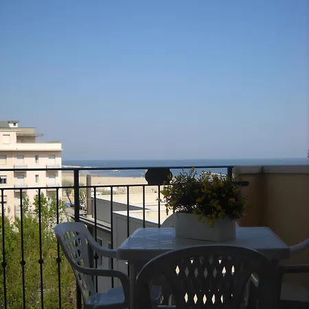 Hotel apartamentowy Maryel 2*