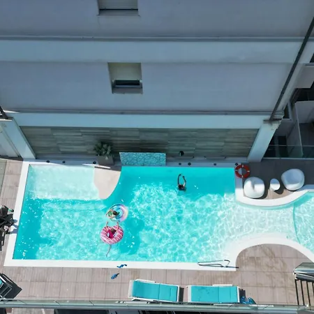 Hotel Paola 3*